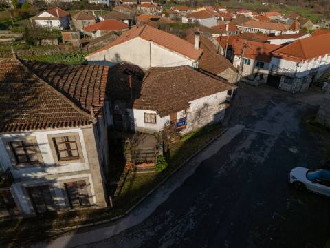 Moradia em Pedra para Reconstrução em Justes, Vila Real