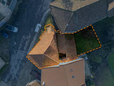 Moradia em Pedra para Reconstrução em Justes, Vila Real