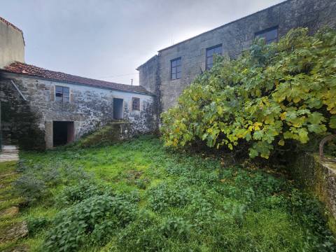 Moradia em Pedra para Reconstrução em Justes, Vila Real