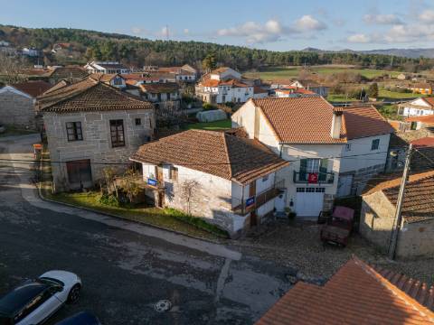 Moradia em Pedra para Reconstrução em Justes, Vila Real