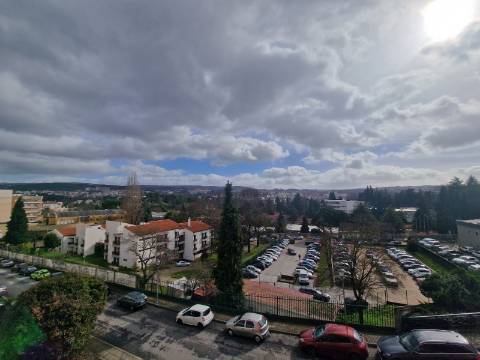 Loja com 2 frentes na Av. Aureliano Barrigas em Vila Real