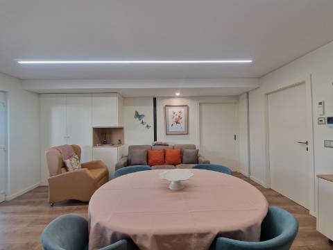 Moradia com 5 quartos à Av. da Europa em Vila Real