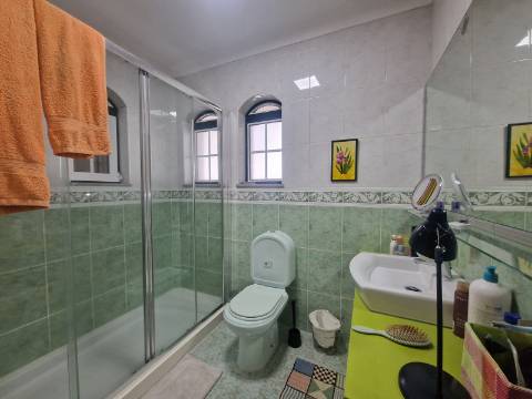 Moradia com 5 quartos à Av. da Europa em Vila Real