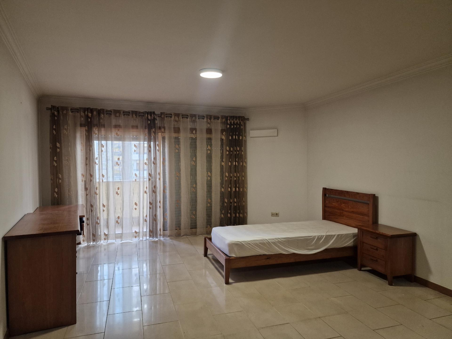 Quarto para Estudantes junto ao Hotel Miracorgo, Vila Real