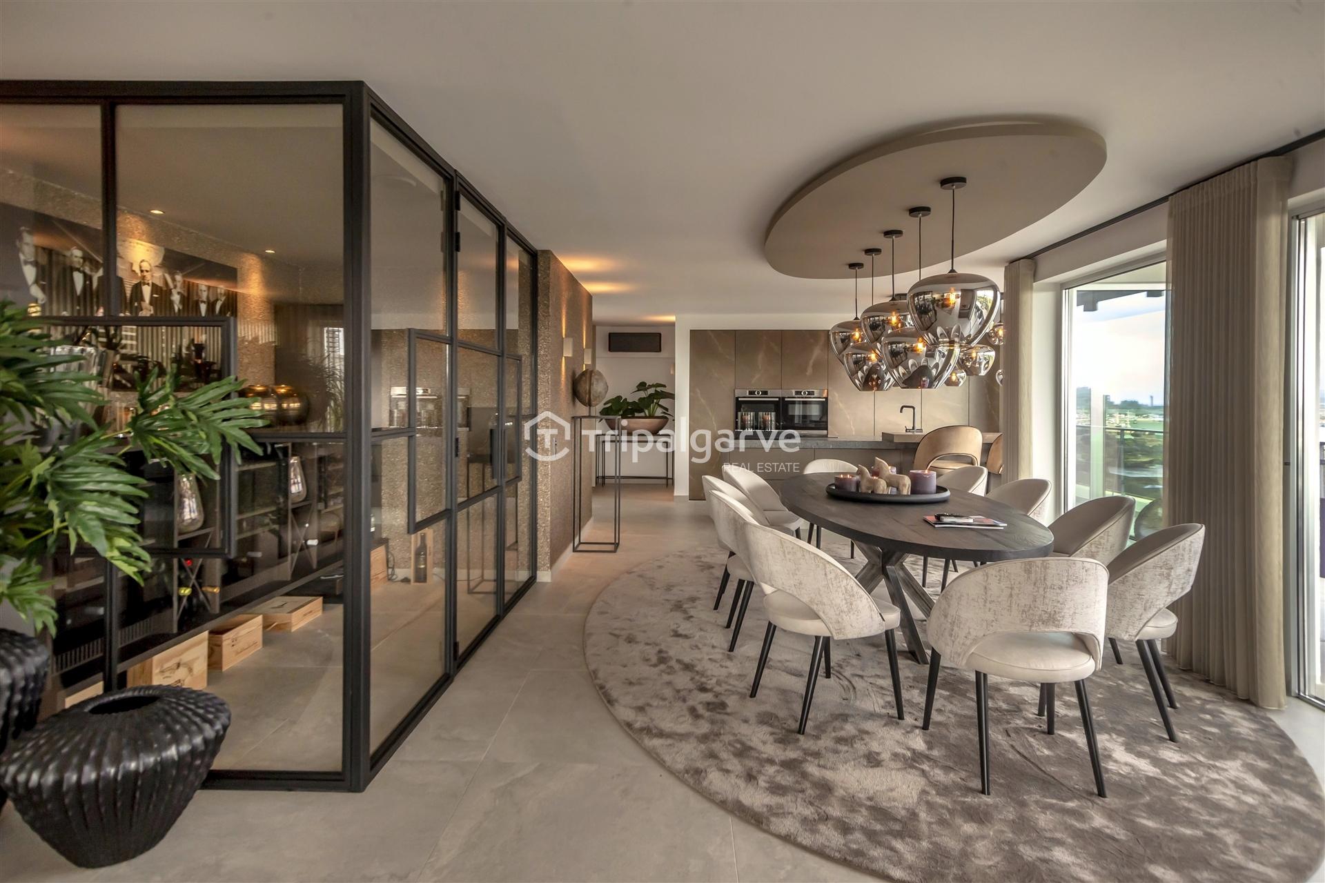 Penthouse de Luxo com 6 Quartos perto da Praia e da Marina - Vistas para o Rio Arade