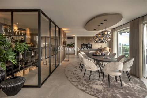 Penthouse de Luxo com 6 Quartos perto da Praia e da Marina - Vistas para o Rio Arade