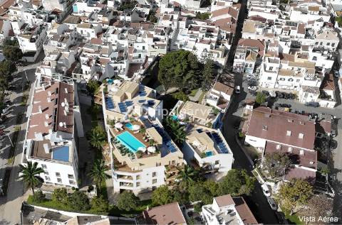 T1 a partir de 380 000€ até 545 000€ num condo fechado. Alvor Centro