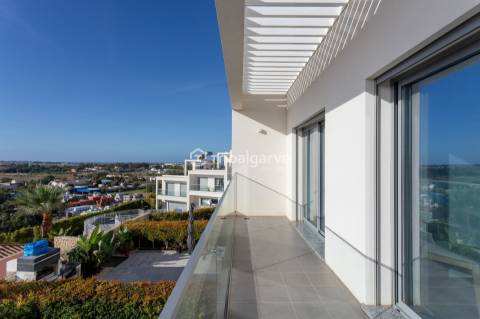 Moradia em Banda T3 Venda em Guia,Albufeira
