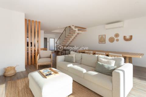 Moradia em Banda T3 Venda em Guia,Albufeira