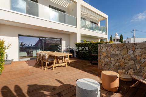 Moradia em Banda T3 Venda em Guia,Albufeira