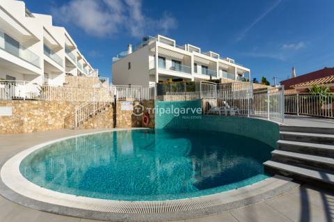 Moradia em Banda T3 Venda em Guia,Albufeira