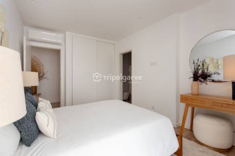 T3 Moderno com Vista Mar e Piscina Infinita – Olhos D´Água