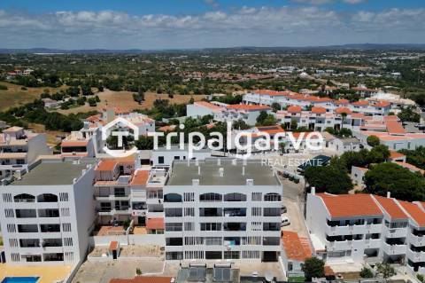 Apartamento T1 com vista mar e piscina Em Albufeira