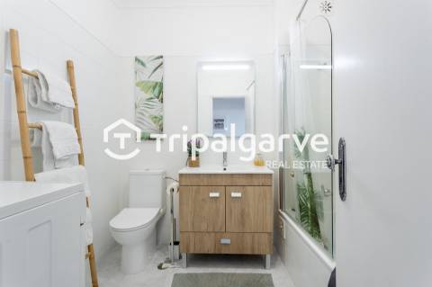 Apartamento T1 com vista mar e piscina Em Albufeira