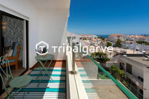Apartamento T1 com vista mar e piscina Em Albufeira