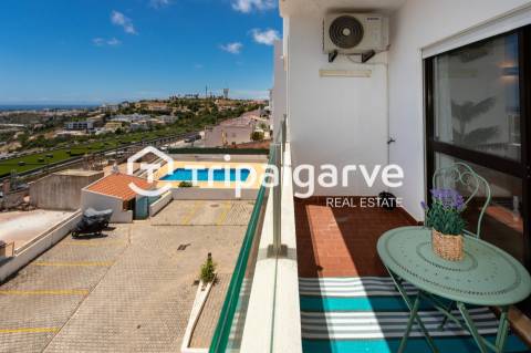 Apartamento T1 com vista mar e piscina Em Albufeira
