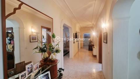 Appartamento T4 em primeira linha do Golfe - Portimao