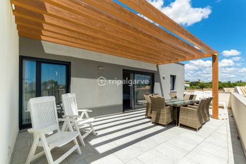 Moradia de 4 quartos com piscina aquecida, perto das praias e dos campos de golfe de Albufeira