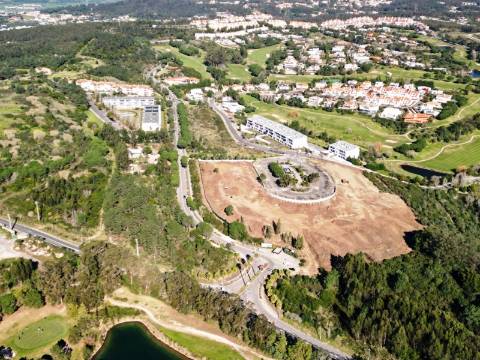 Terreno 10.006 m2 na entrada do Belas Clube de Campo, Sintra