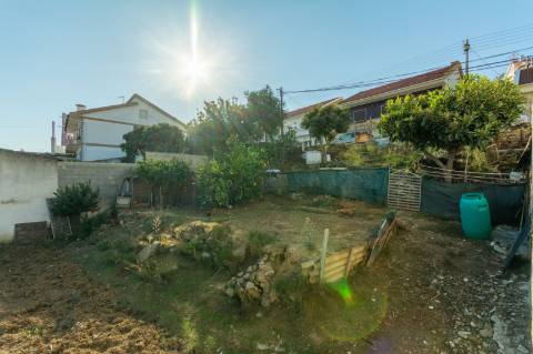 OPORTUNIDADE - Terreno urbano p/ construção em Arcena, Alverca do Ribatejo