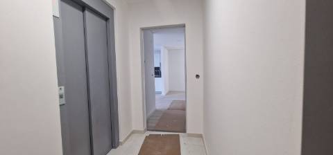Novos, T3 na Urb. Quinta da Flamenga Oportunidade