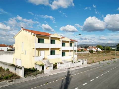 Lotes de terreno para construção de moradias T4, em Valado dos Frades, Nazaré