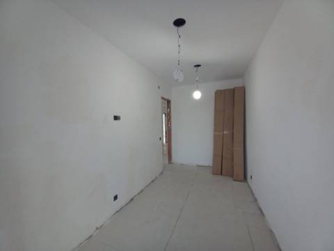 Apartamento T4 - Laranjeiro
