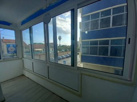 Apartamento T4 - Laranjeiro