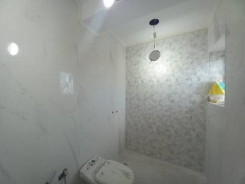Apartamento T4 - Laranjeiro