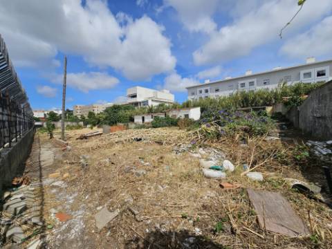 Terreno com 2000m2, junto Universidades, na Ajuda, Lisboa