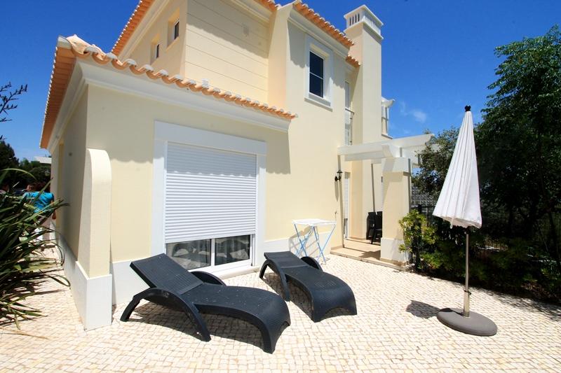 Luxuosas moradias V3 equipadas e mobiladas em Golfe Country Clube, Algarve