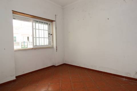 Andar de T3/T2 moradia Bi Familiar, em Alcochete