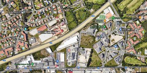 Lote de terreno para construção com 5932m2, frente estrada principal, na Quinta da Beloura, Sintra