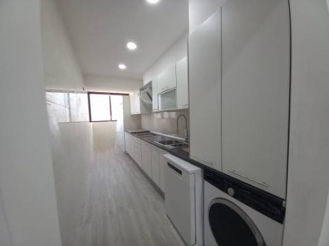Apartamento Duplex T3 - Costa da Caparica