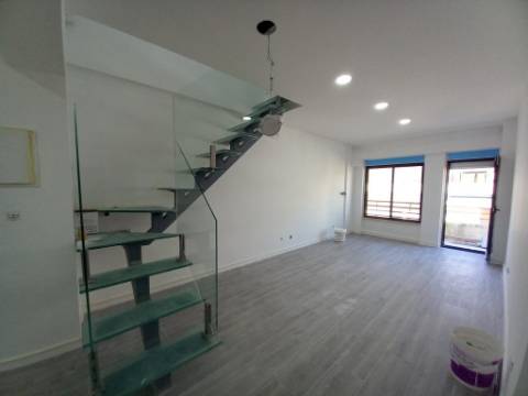 Apartamento Duplex T3 - Costa da Caparica