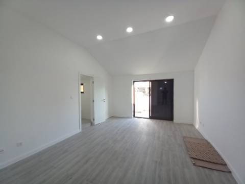 Apartamento Duplex T3 - Costa da Caparica