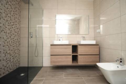 Moradia de Luxo T4 em Tavira - Conforto e Elegância