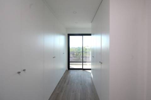 Moradia de Luxo T4 em Tavira - Conforto e Elegância