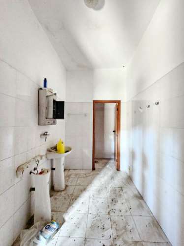 Lote de terreno de 60841m2 com armazém de 1200m2, em Pelariga, Pombal, Leiria