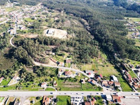 Armazém de 1200m2 em lote de 60841m2, em Pelariga, Pombal, Leiria