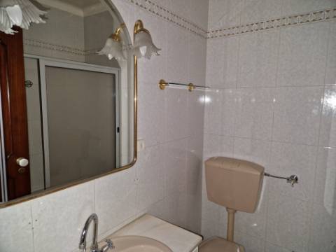 Apartamento T3 na Pontinha, Lisboa