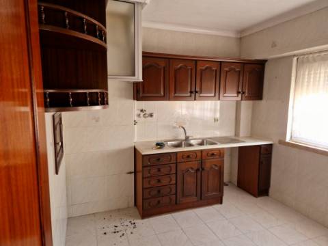 Apartamento T3 na Pontinha, Lisboa