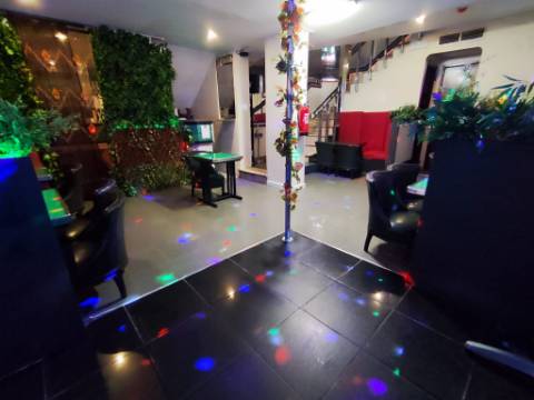 VENDA DE BAR - ESPAÇO COMERCIAL COM LICENÇA NOCTURNA