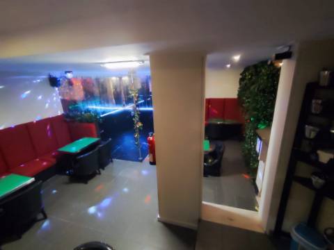 BAR EM VENDA - ESPAÇO COMERCIAL COM LICENÇA NOCTURNA