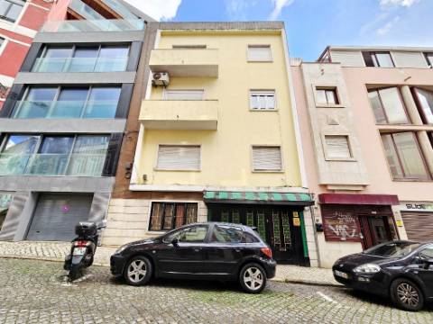 BAR EM VENDA - ESPAÇO COMERCIAL COM LICENÇA NOCTURNA