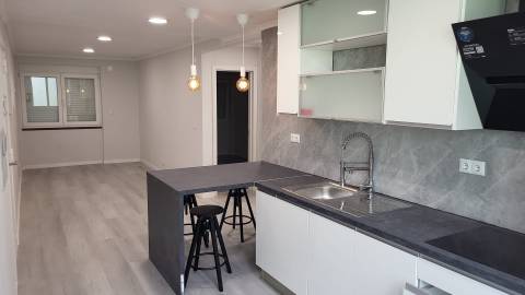 Apartamento T2 em Benfica