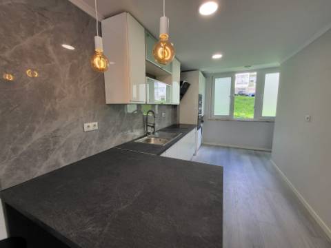 Apartamento T2 em Benfica