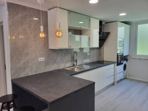 Apartamento T2 em Benfica