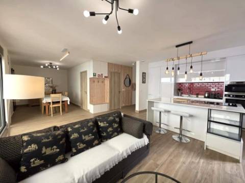 Moradia Algarvia Renovada no Coração de Cabanas de Tavira A Pé da Ria e da Praia