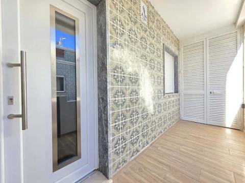 Moradia Algarvia Renovada no Coração de Cabanas de Tavira A Pé da Ria e da Praia